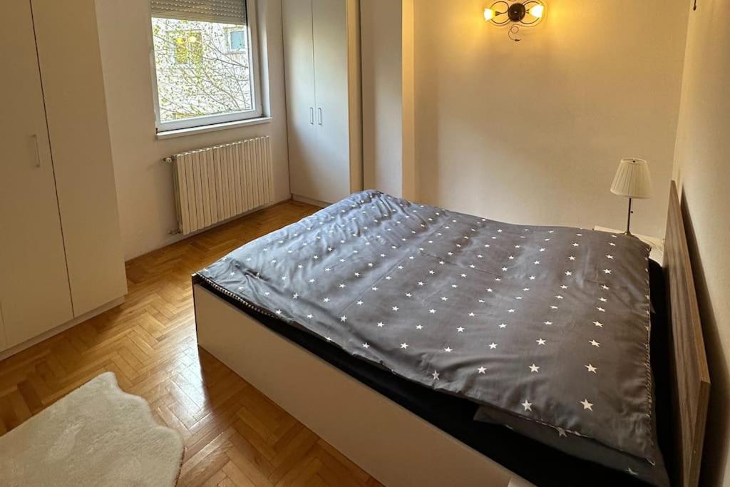 Nn Apartment Skopje Bagian luar foto
